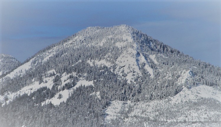 Does it snow on Mount Catherine?