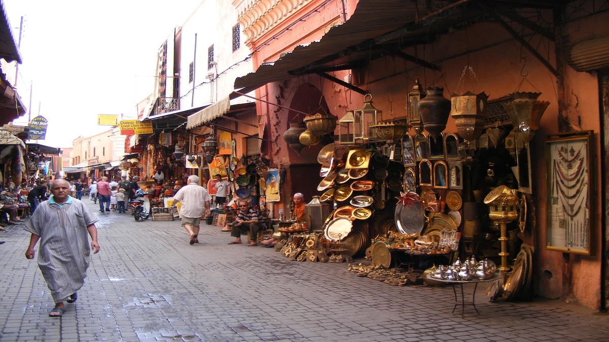 Souq shopping in Manama: Top 4 markets to visit - Terhalak